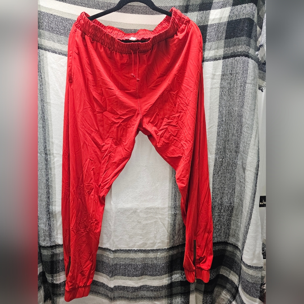 3 Pants. XXL 22/24